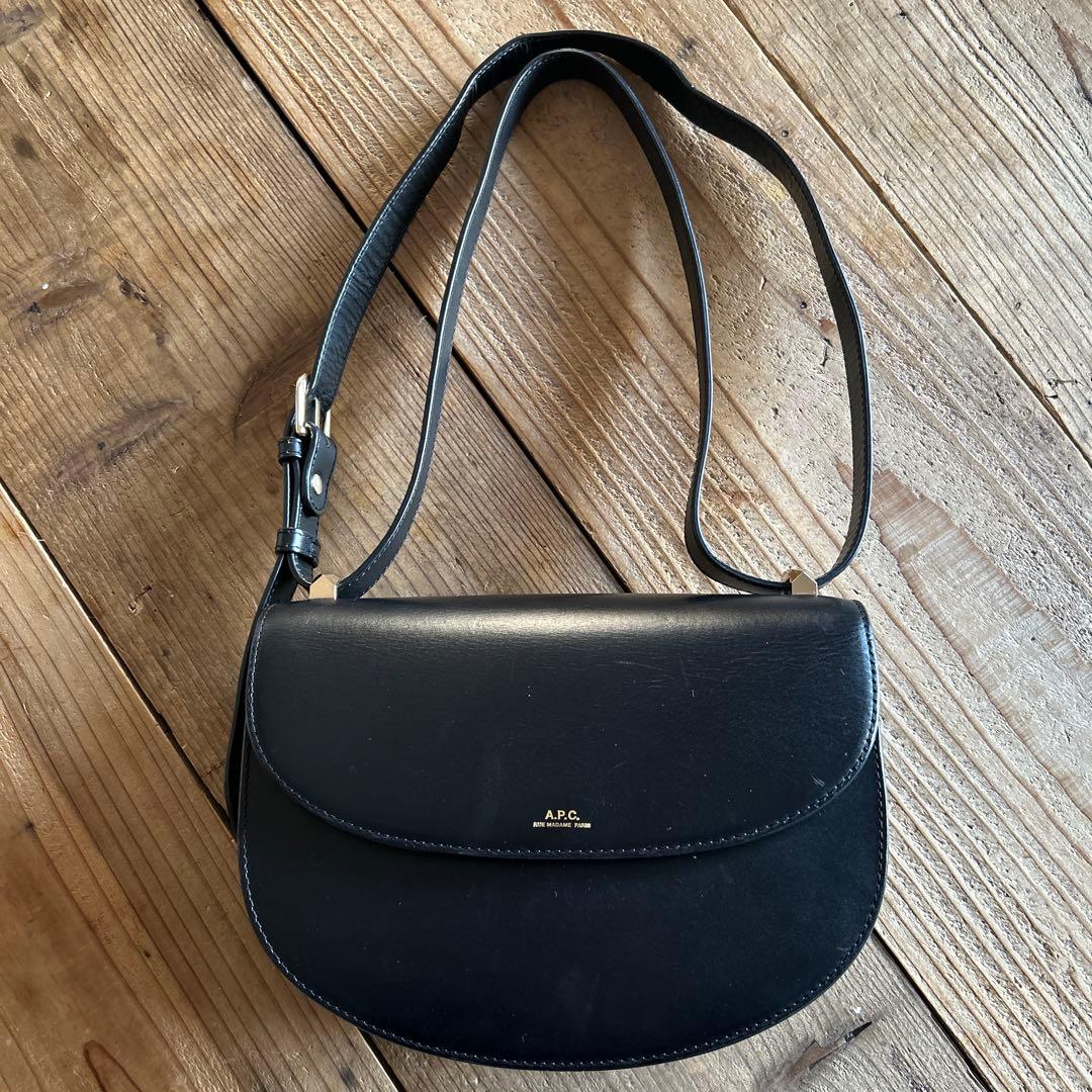 A.P.C　ショルダーバッグ　ジュネーブ　黒