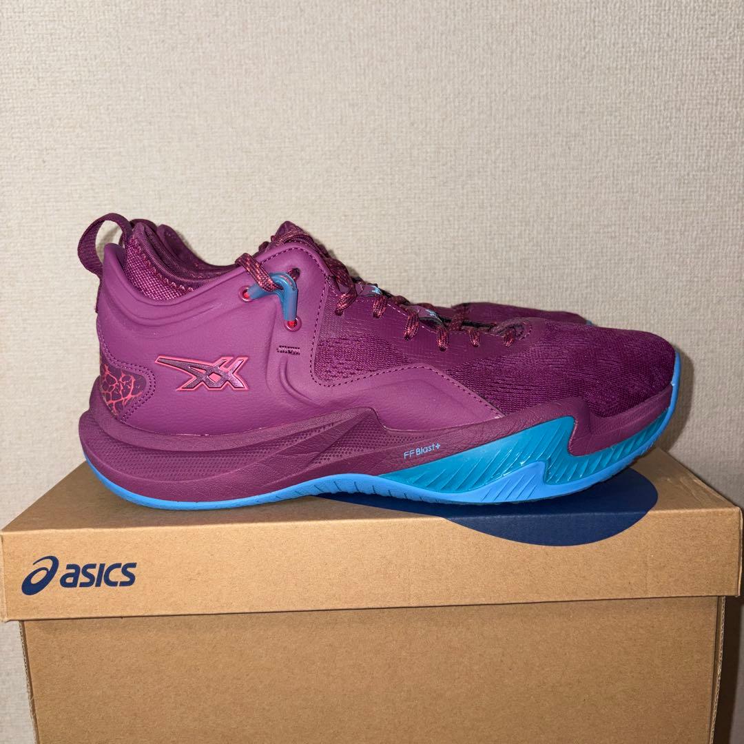 【SALE✨】asics NOVA SURGE LOW 2 28㎝