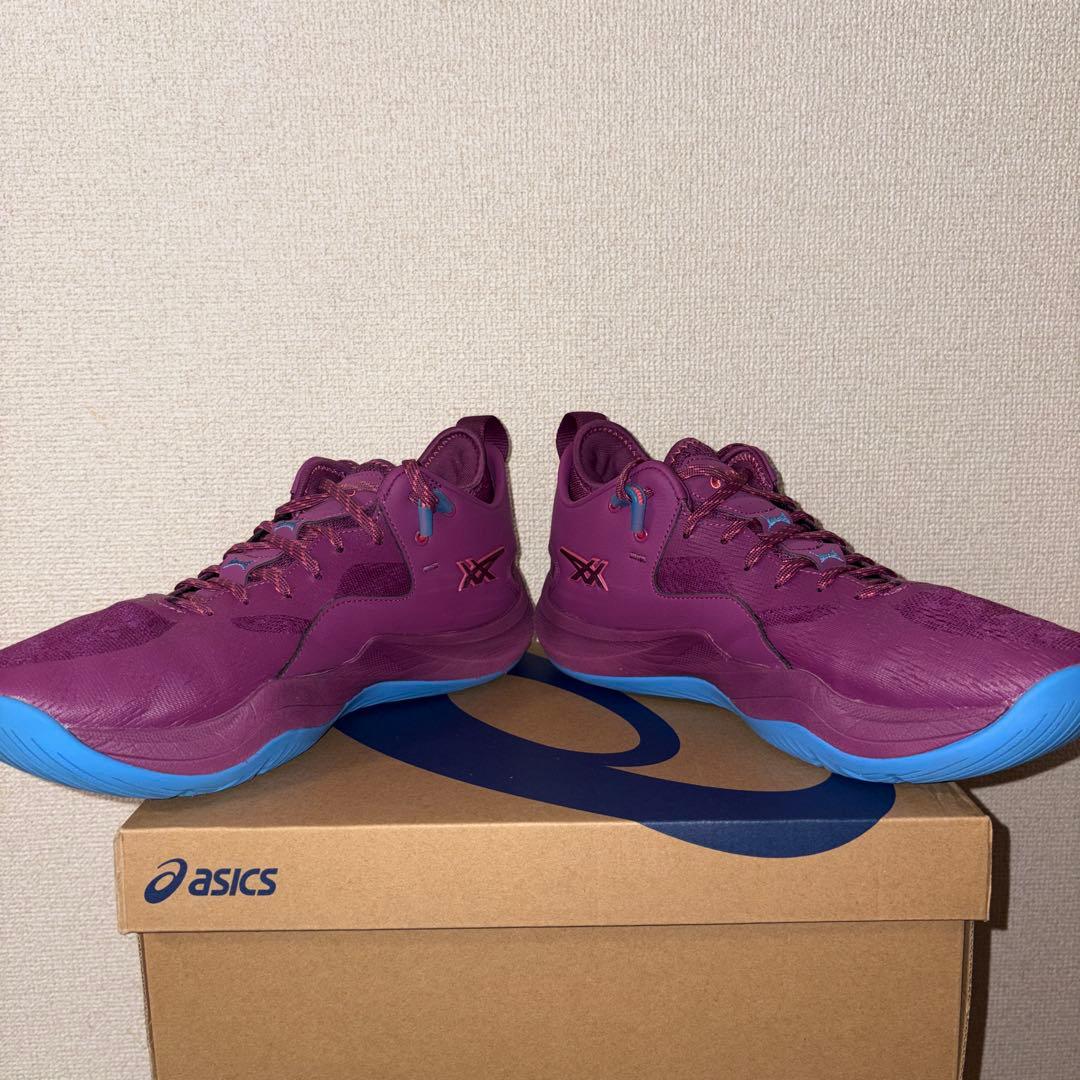 【SALE✨】asics NOVA SURGE LOW 2 28㎝