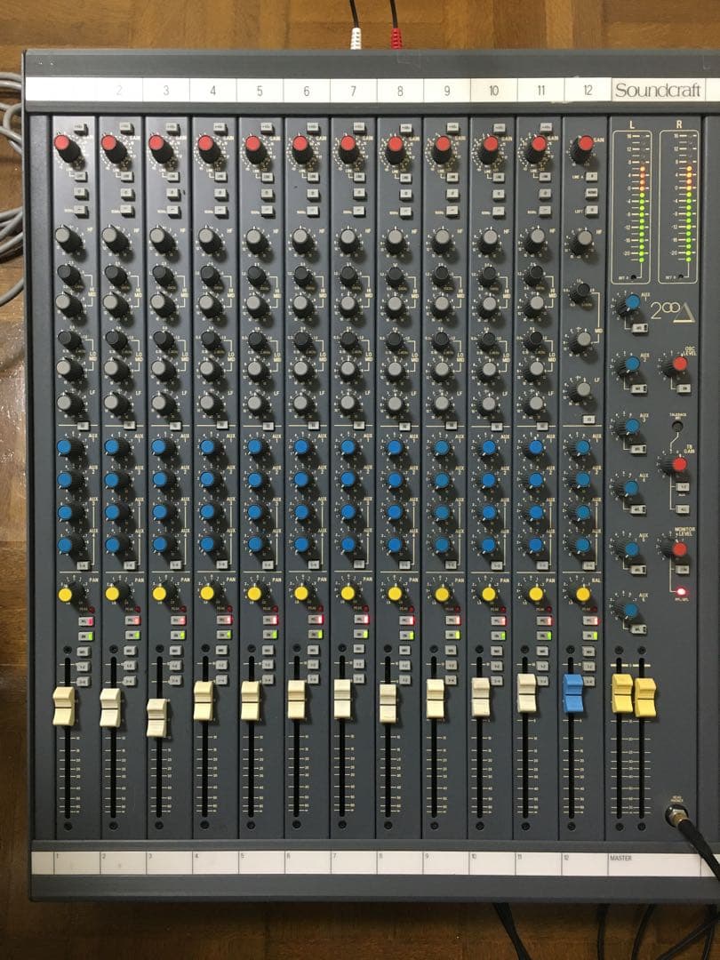 【名機】Soundcraft 200 DELTA