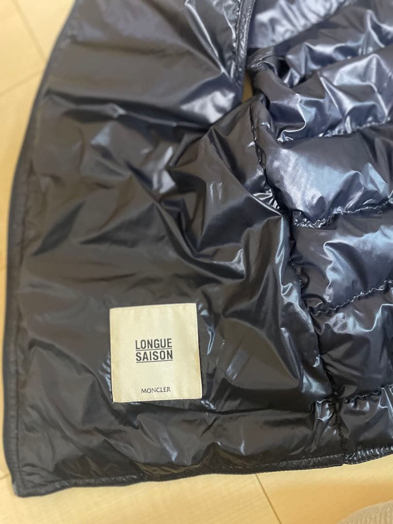 モンクレール ネイビー ダウンベスト