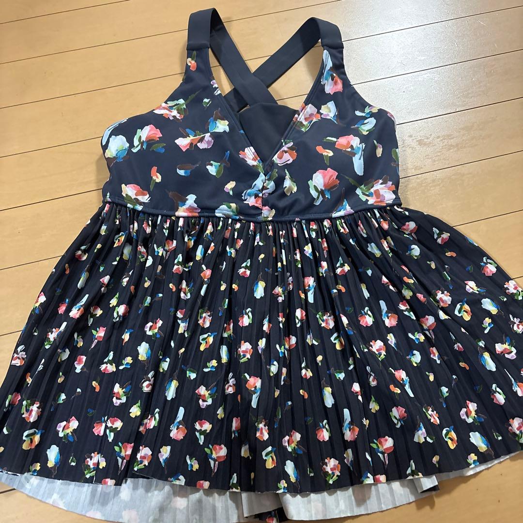 SUKALA ローズプリントプリーツタンクトップ