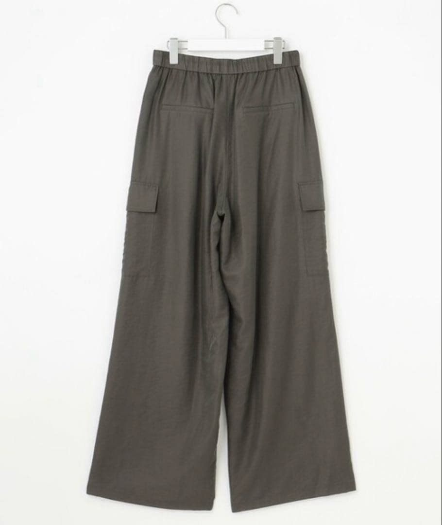 23区「SLOW/一部店舗限定」ブライトヴィンテージクロス カーゴパンツ