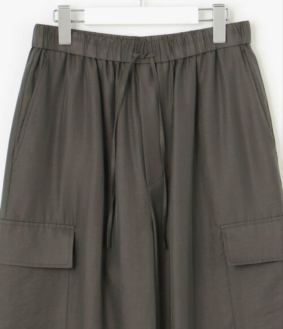 23区「SLOW/一部店舗限定」ブライトヴィンテージクロス カーゴパンツ