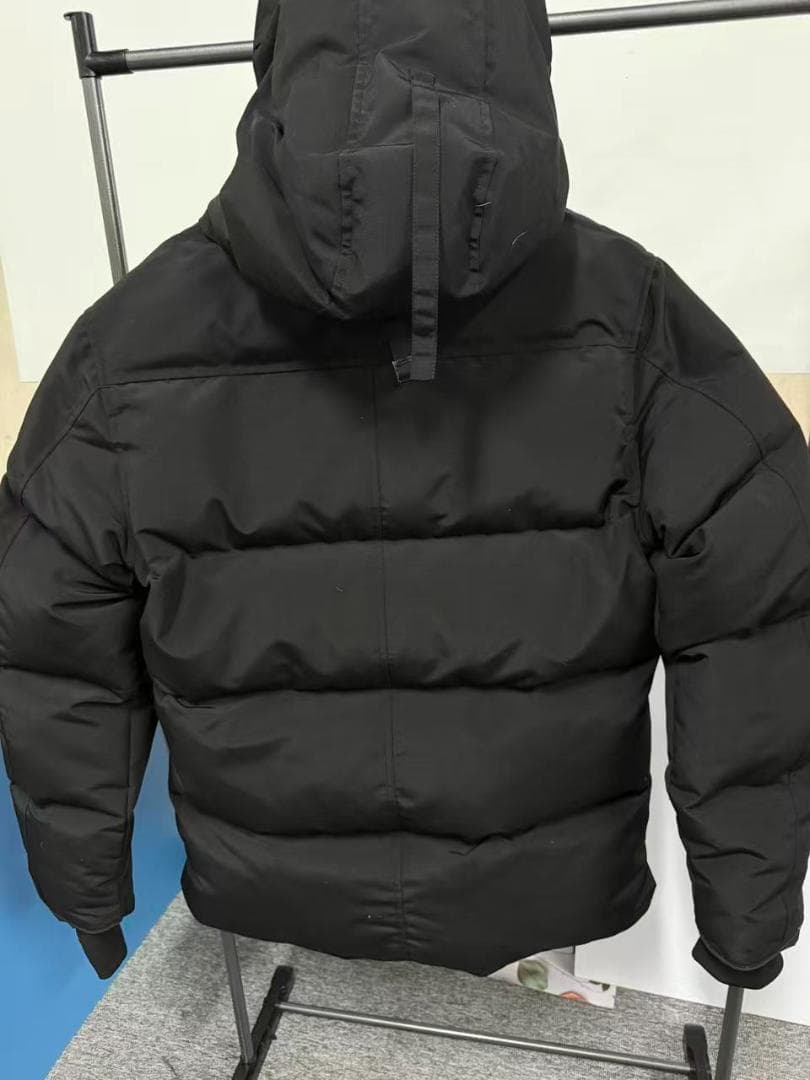   黒 ダウンジャケット