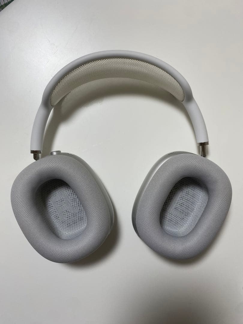 AirPods pro Max シルバー