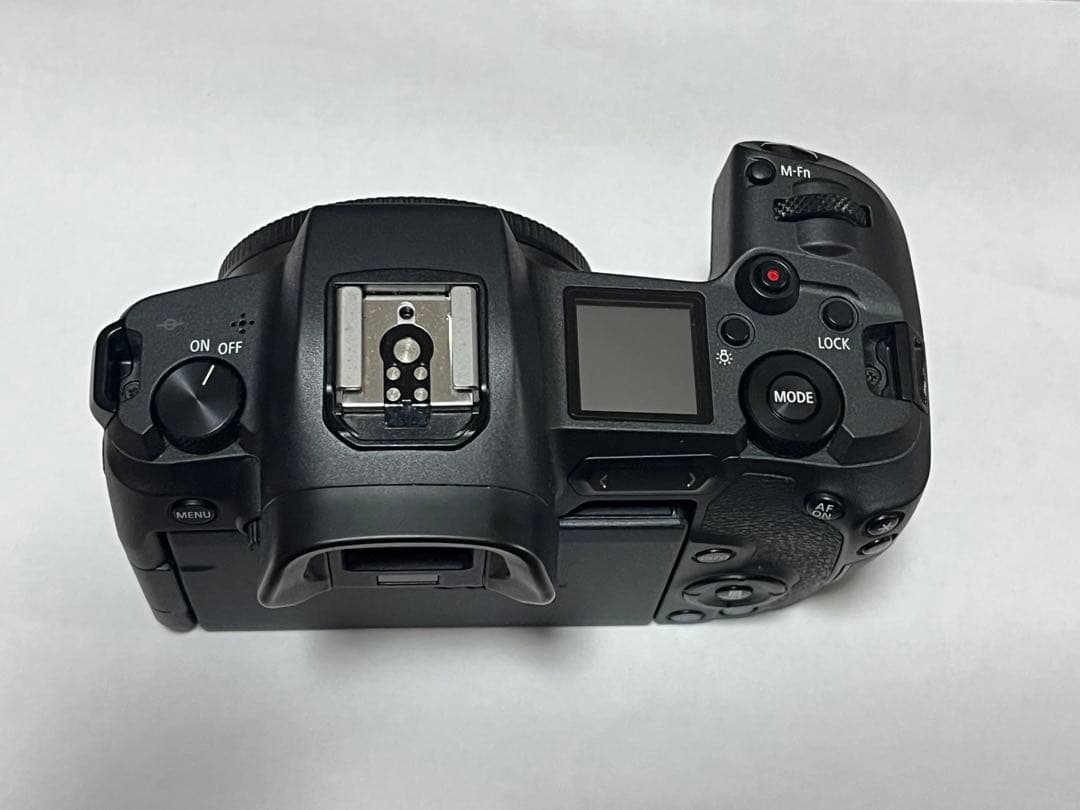 CANON EOS R ボディ　箱、付属品、おまけあり 1万ショット以下