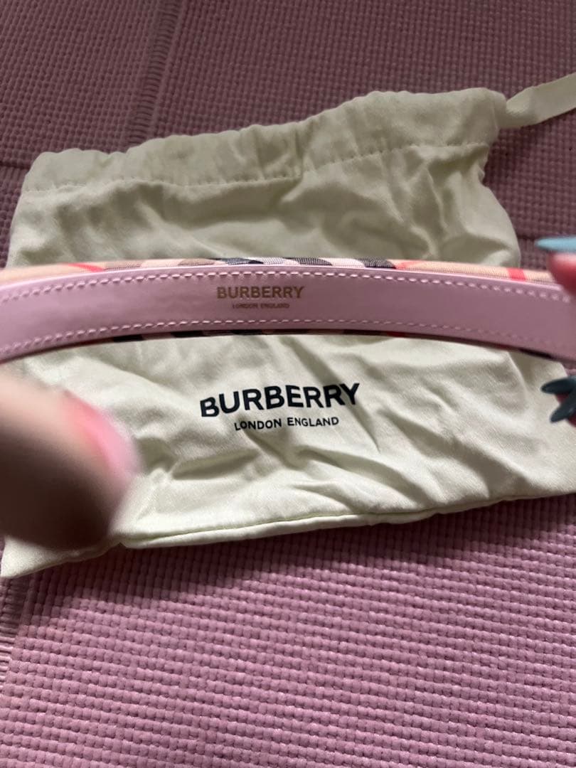 BURBERRY チェック柄 ヘアバンド