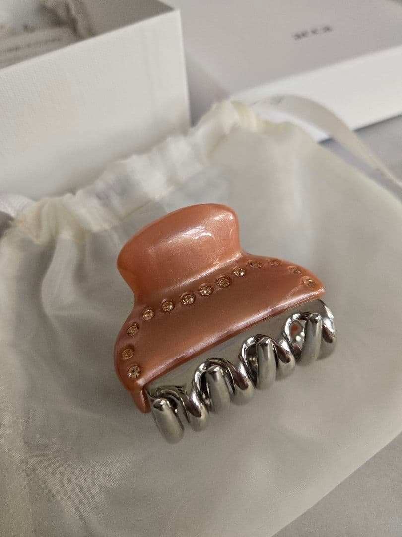 新品 未使用 美品 acca ストーン付きヘアクリップ