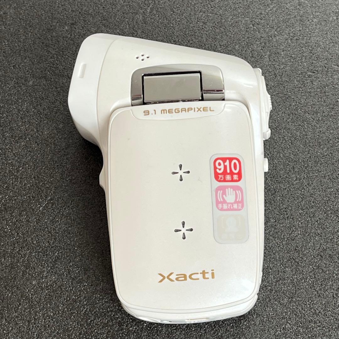 ☆人気稀少☆SANYOデジタルムービーカメラXacti DMX-CG9W動作良好