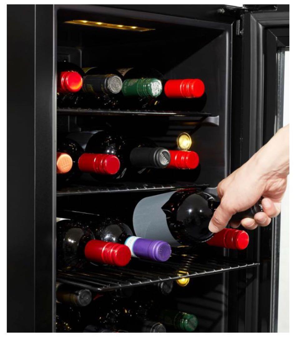 新品　ワインセラー　37本入り