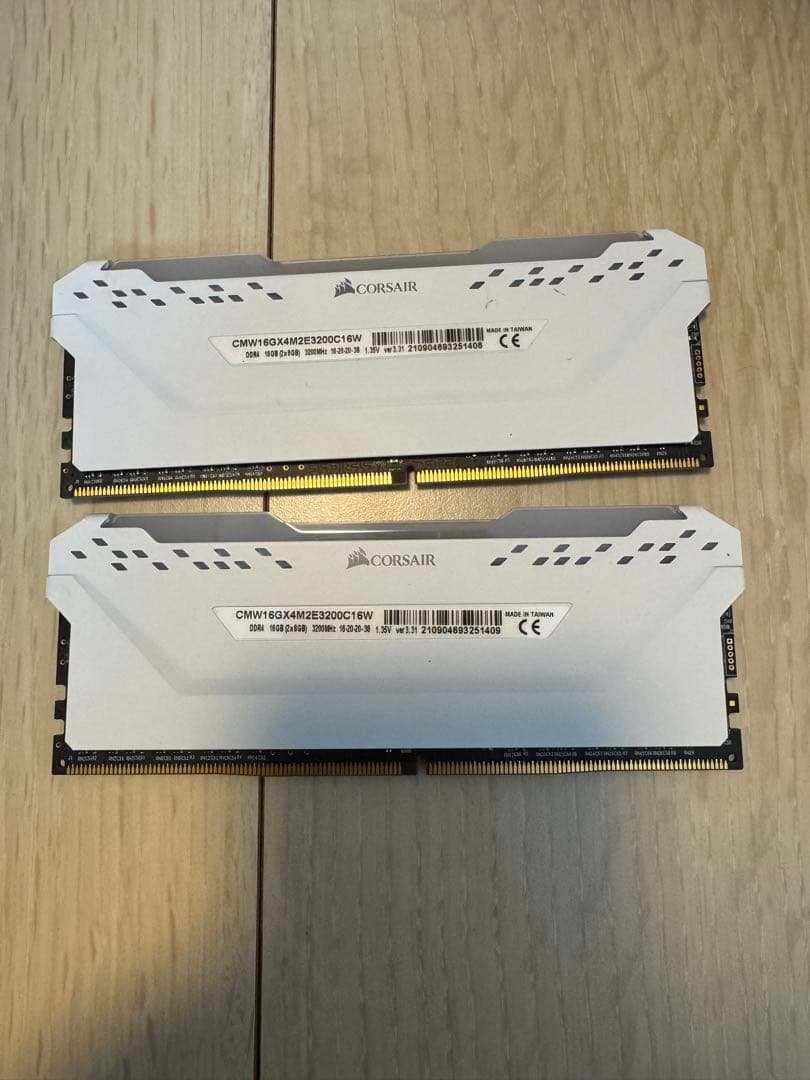 フミ Ryzen73700x、メモリ16GB、マザボ、電源750w、ケース