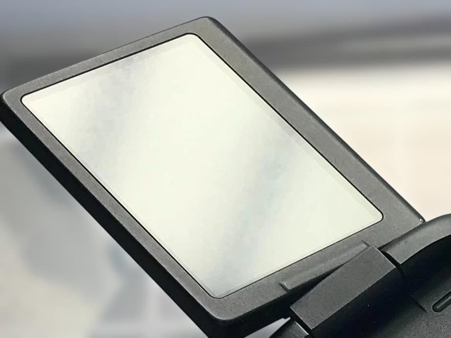 EOS6D MarkⅡ+予備バッテリ－2個付き+液晶部ガラスコーティング