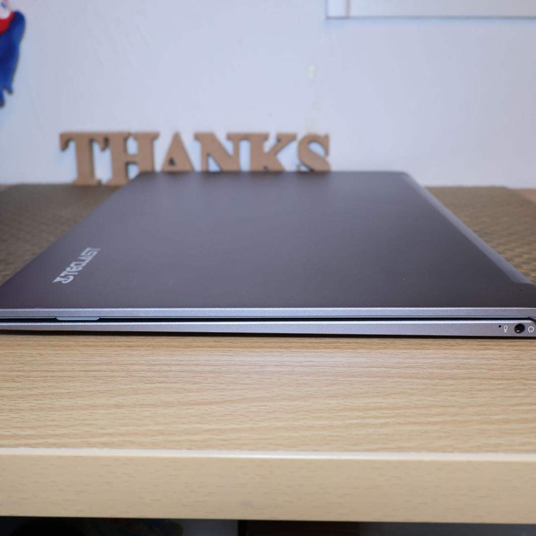 極上美品！Win11高年式2022！メ8G/SSD/フレームレス/無線/カメラ