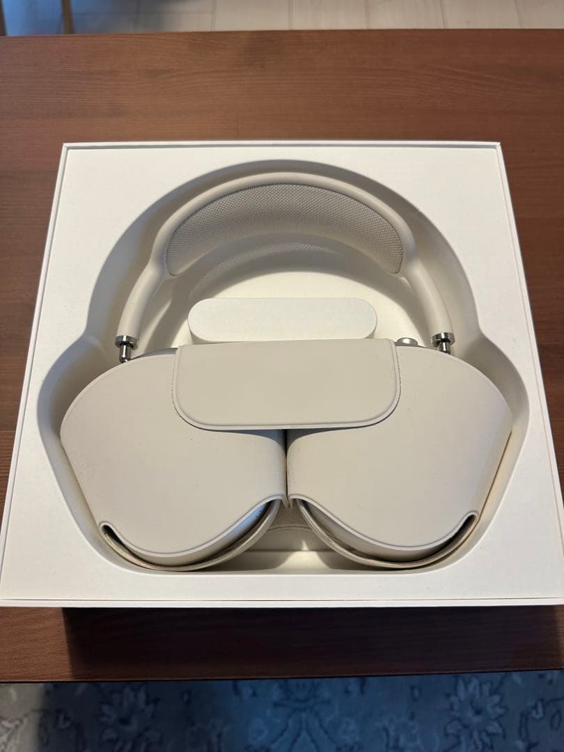 AirPods Max スターライト　第二世代