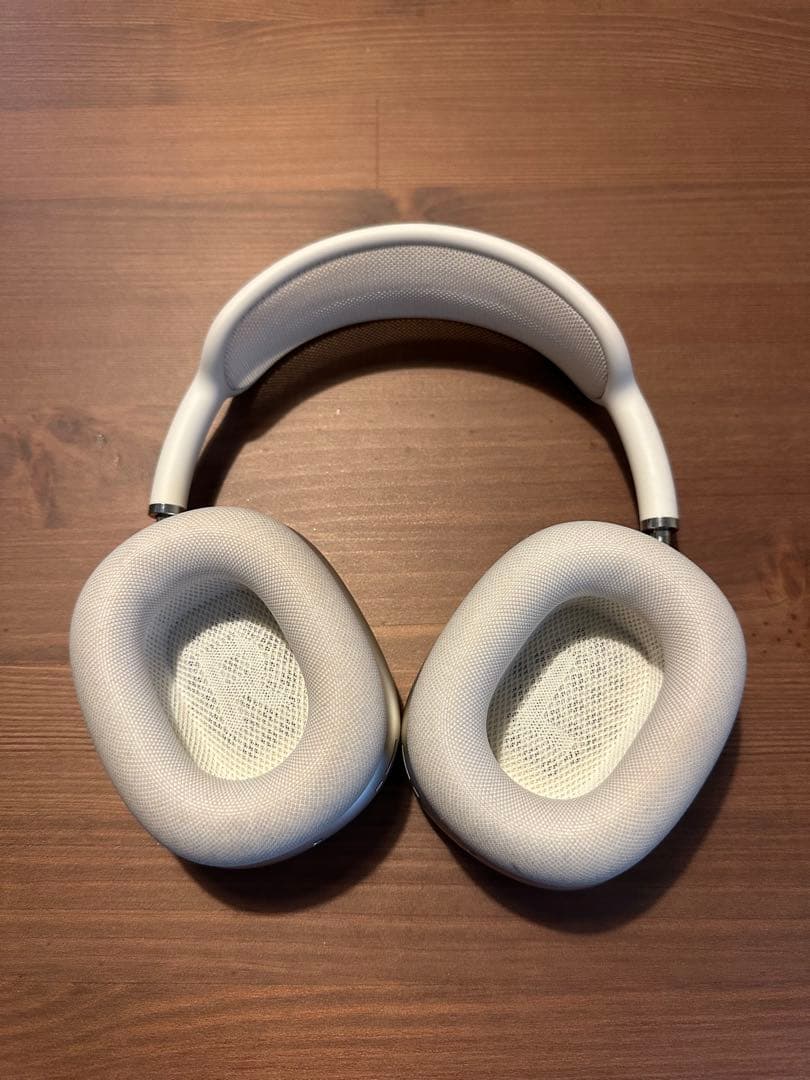 AirPods Max スターライト　第二世代