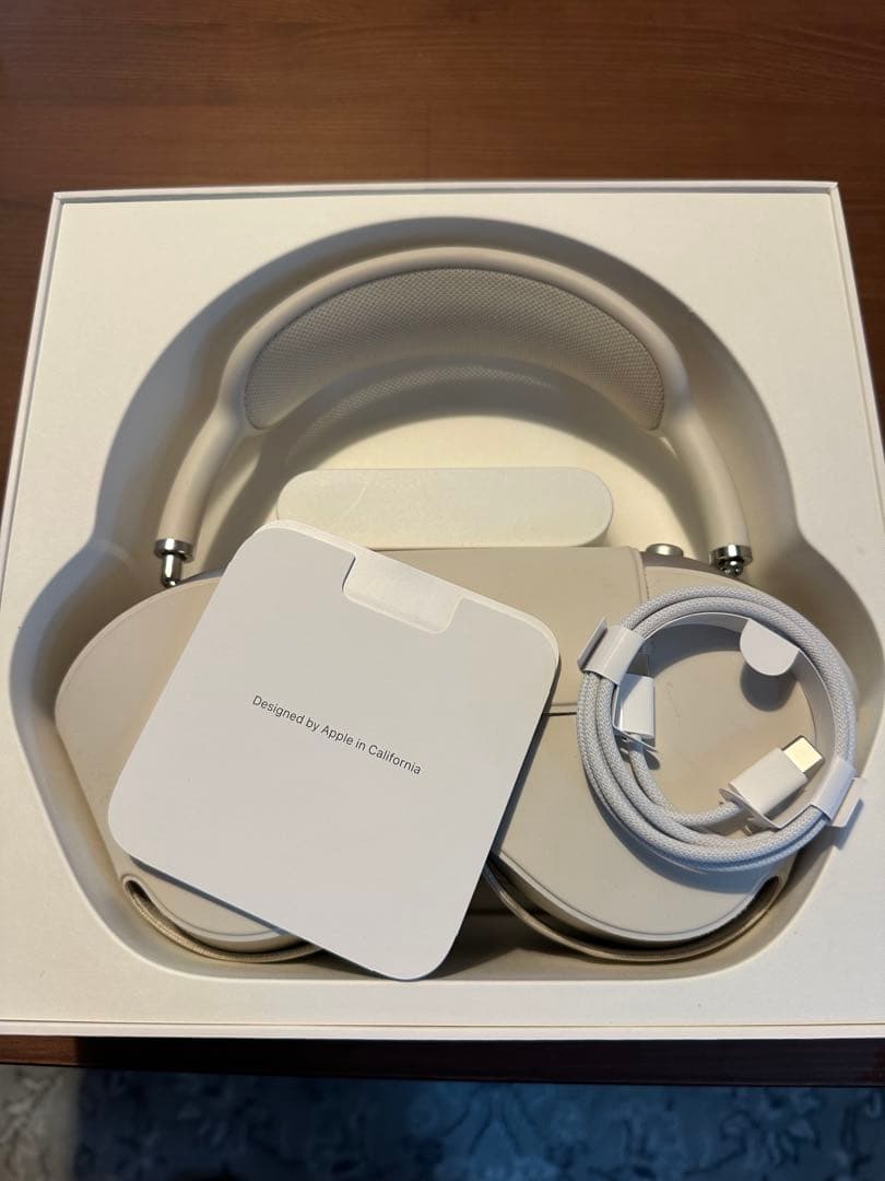 AirPods Max スターライト　第二世代