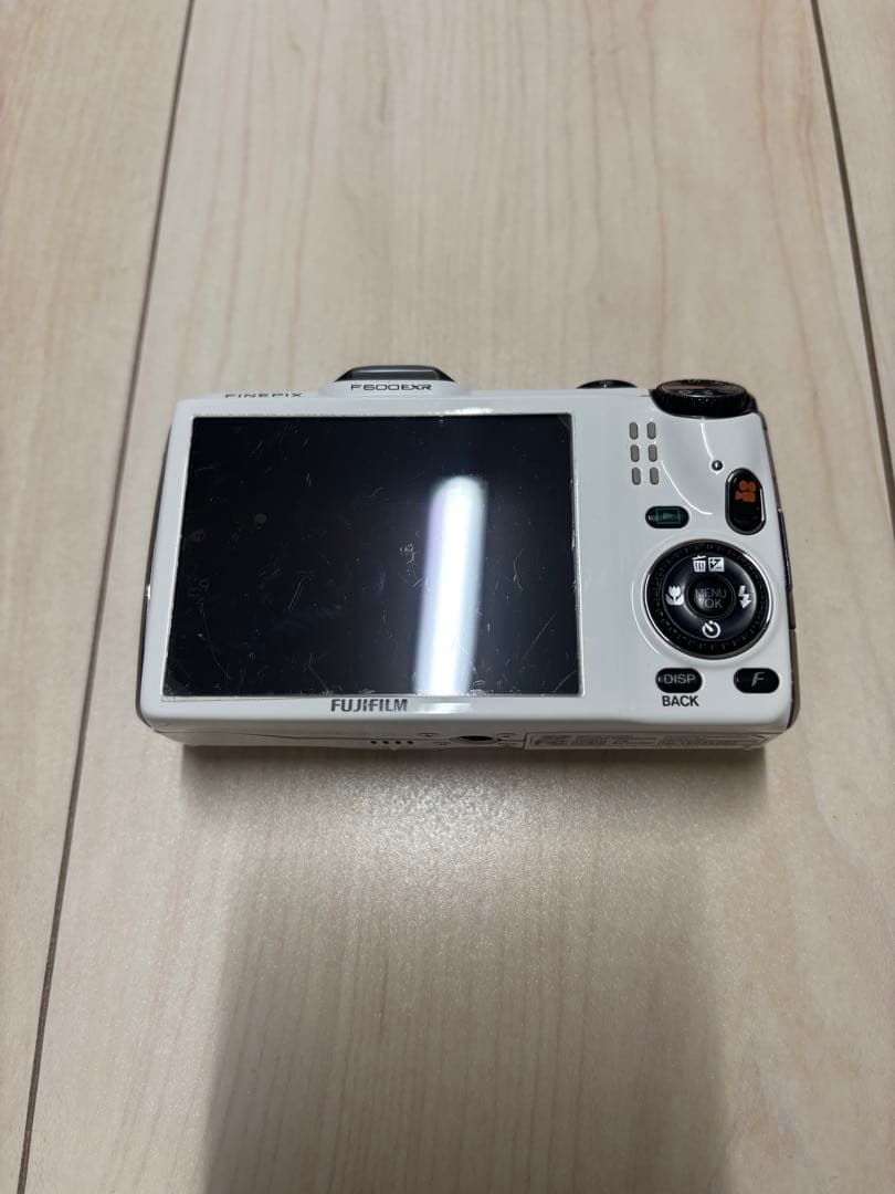 デジタルカメラ FUJIFILM FINEPIX F600EXR