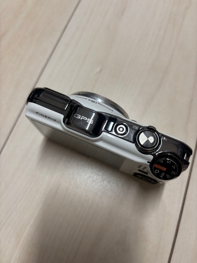 デジタルカメラ FUJIFILM FINEPIX F600EXR