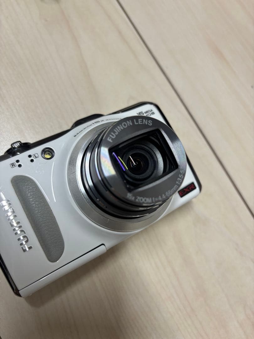 デジタルカメラ FUJIFILM FINEPIX F600EXR