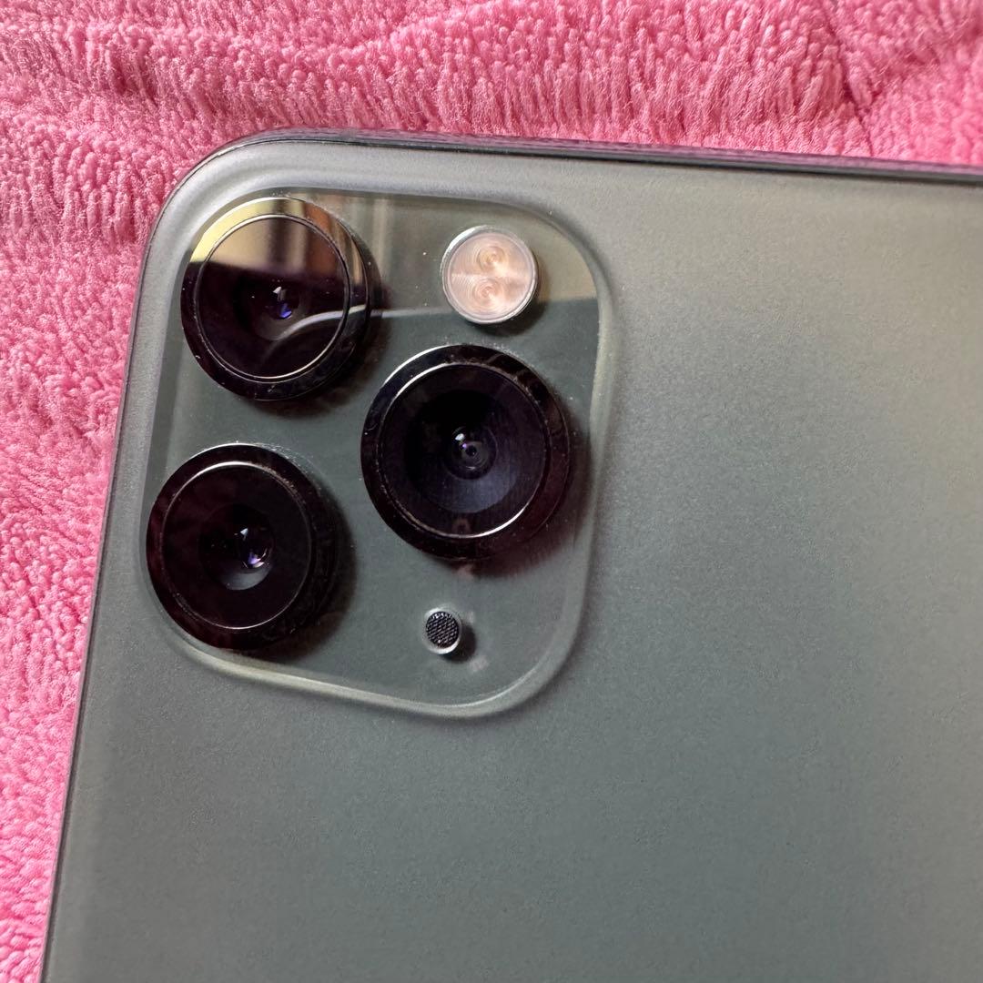 美品 iPhone 11 Pro 256GBミッドナイトグリーン SIMフリー