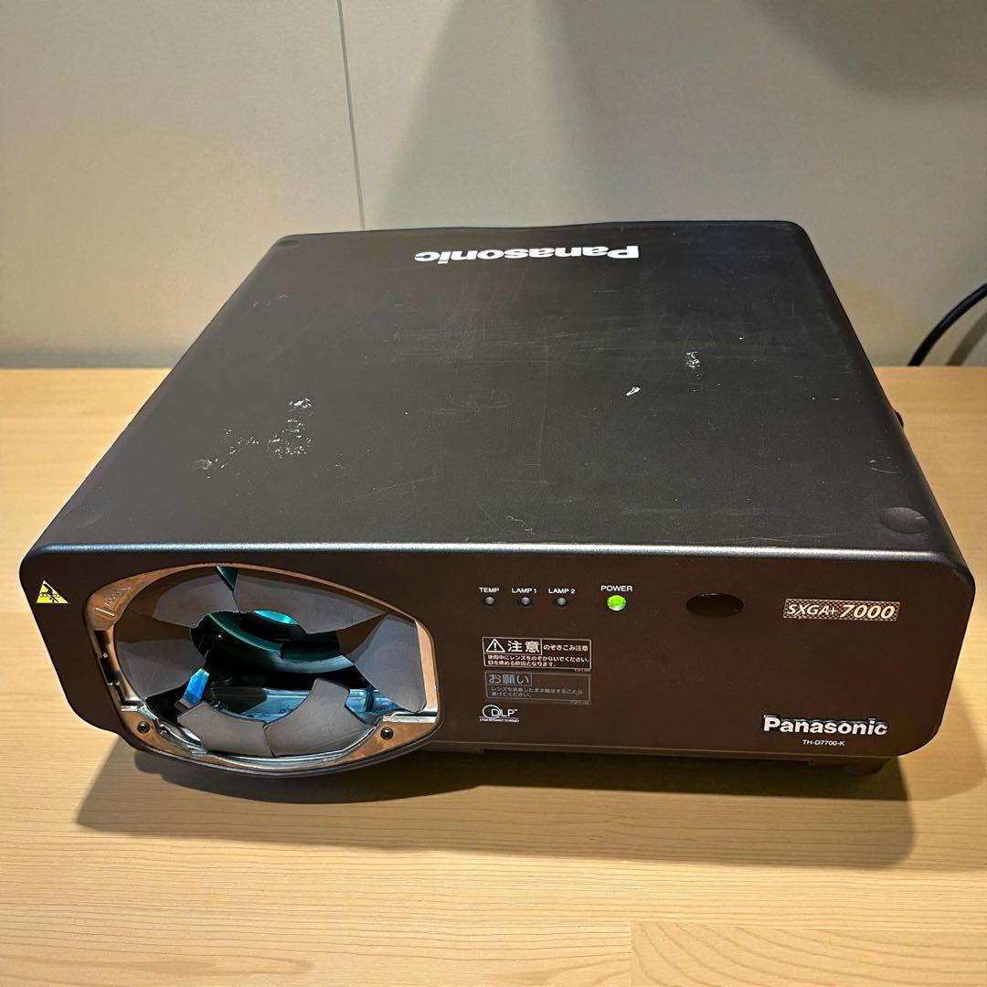 稀少✨ランプ２個❣️Panasonic TH-D7700-K 業務用プロジェクター