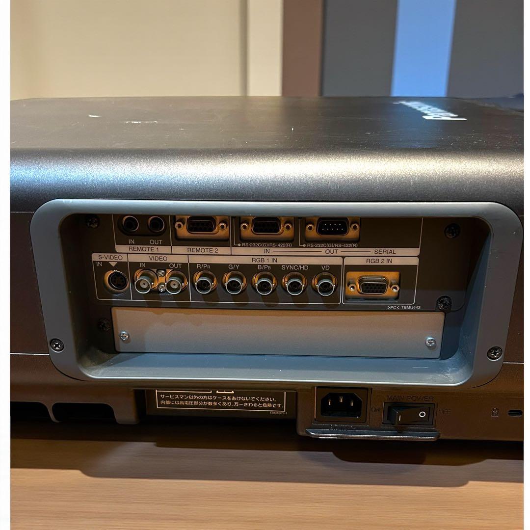 稀少✨ランプ２個❣️Panasonic TH-D7700-K 業務用プロジェクター