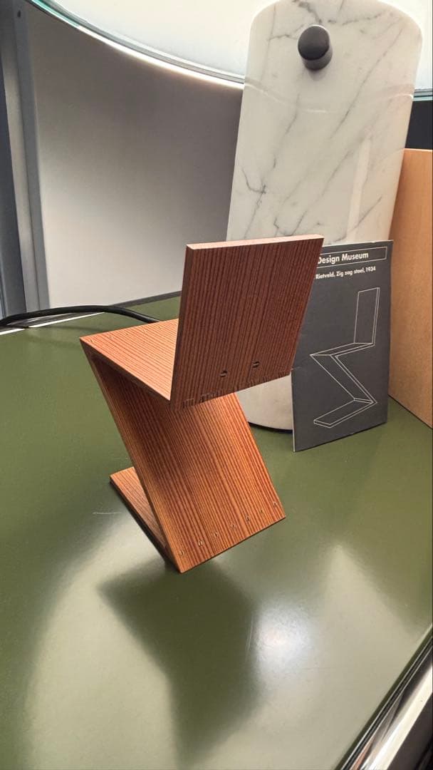 vitra ヴィトラ ミニチュアコレクション Zig Zag Stoel