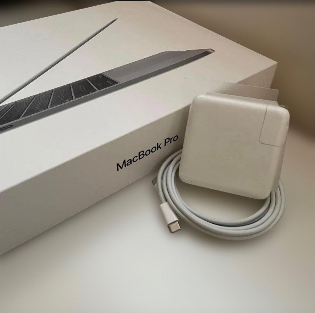 MacBook Pro 2017 13.3インチ