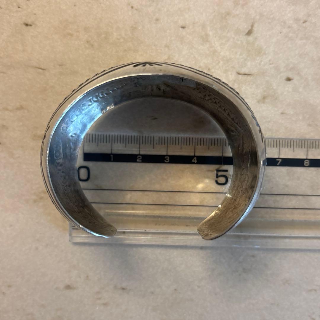 Carson B ナバホ　インディアンジュエリー　バングル　スタンプワーク