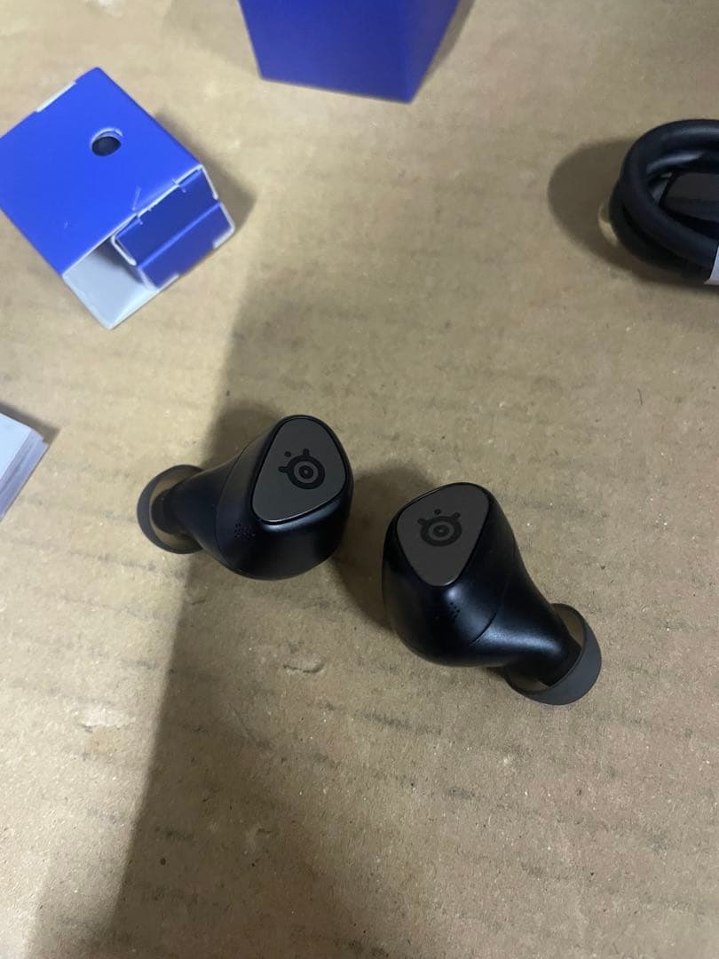 SteelSeries ワイヤレスイヤホン Arctis GameBuds