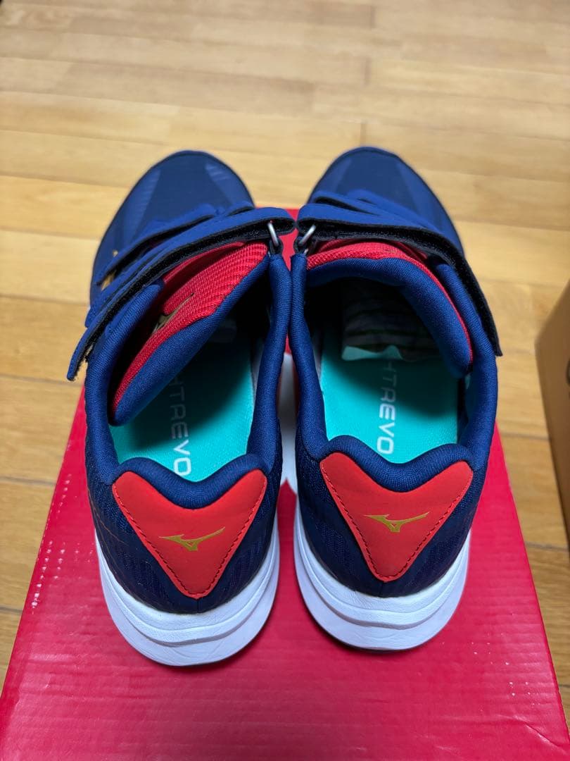 て*ん様 Mizuno FUELCELL トレーニングシューズ ネイビー/レッド