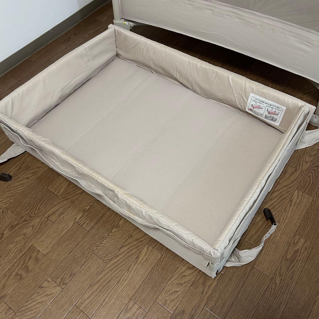 アップリカ　ココネルエアー　ベビーベッド ココアブラウン