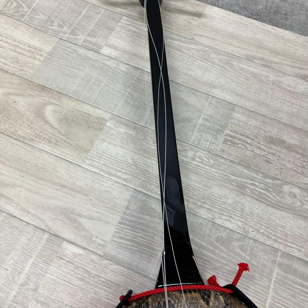 の*け様 三線　沖縄三線？　ハードケース付き　完全ジャンク　【27383969】