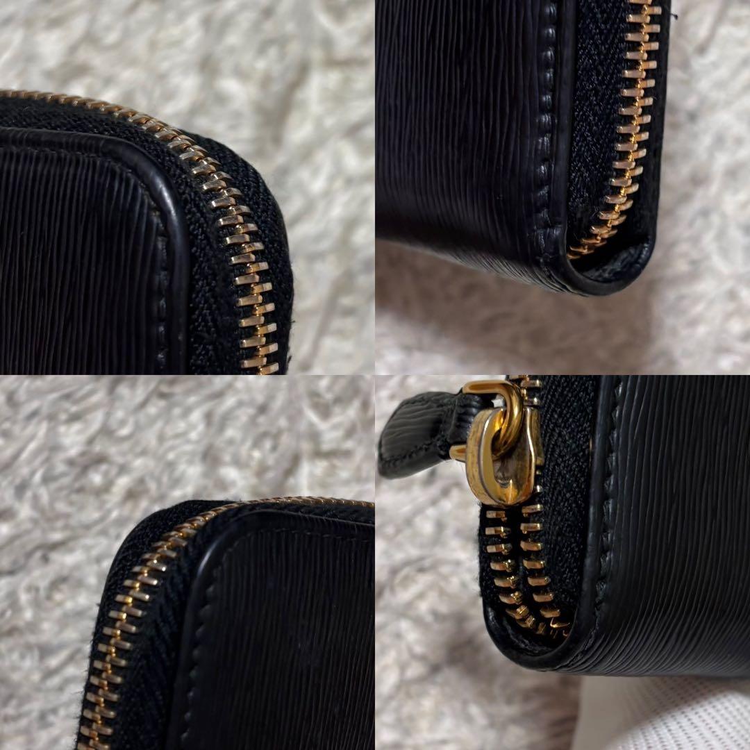 ✨美品✨PRADA プラダ　ブラック ケース　小銭入れ　金ロゴ