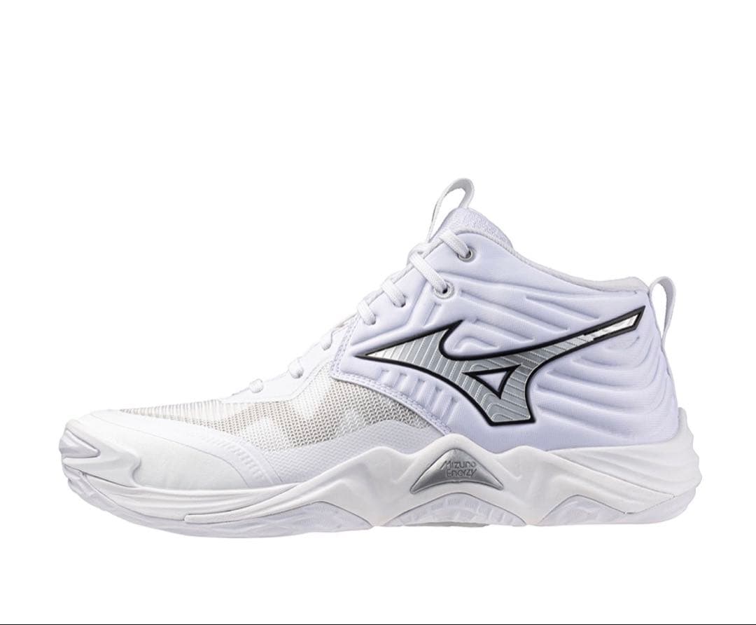 新品同様ミズノウエーブモーメンタムエリートMID