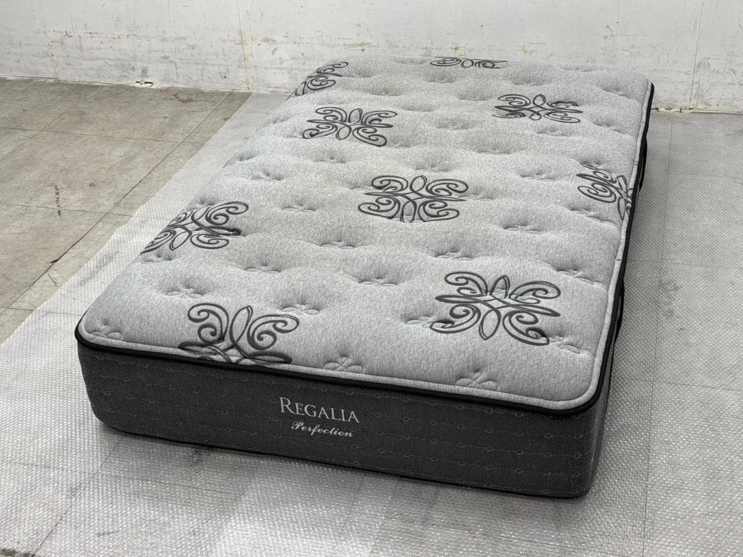 C1157☆REGALIA　レガリア　パーフェクション　セミダブル　マットレス