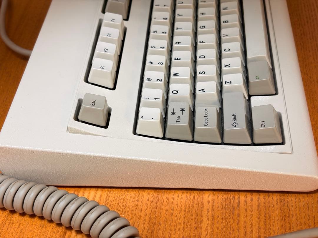 IBM Model M 角ロゴ