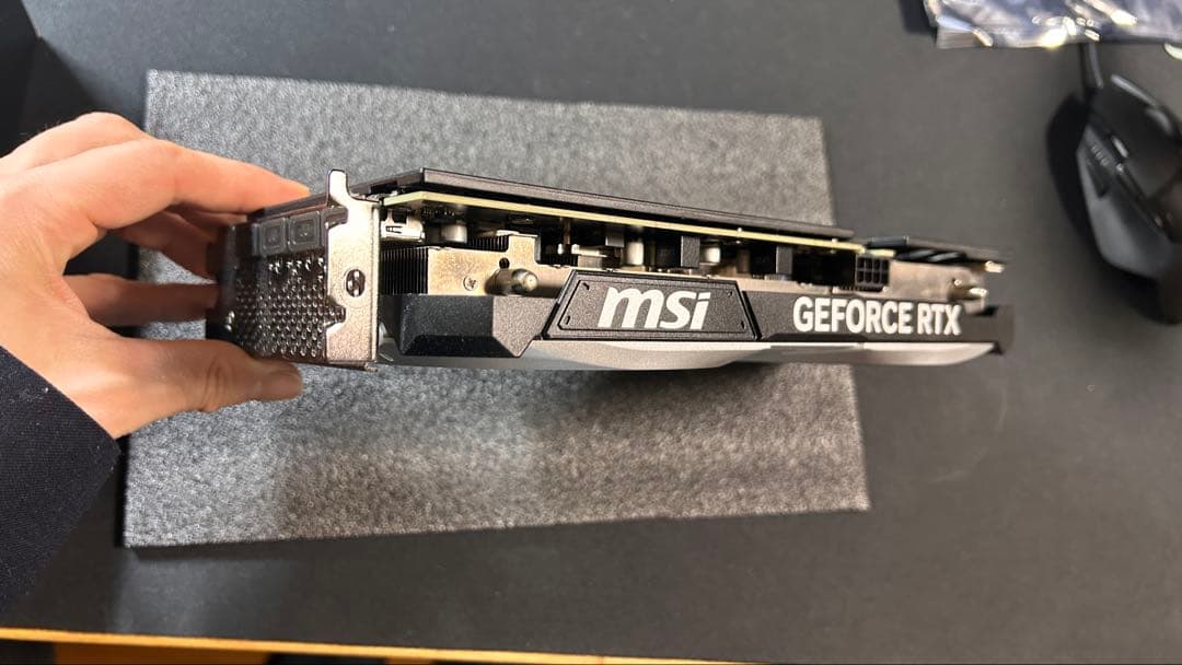 グラフィックボード・グラボ・ビデオカード MSI GeForce RTX 4070 VENTUS 2X E 12G OC