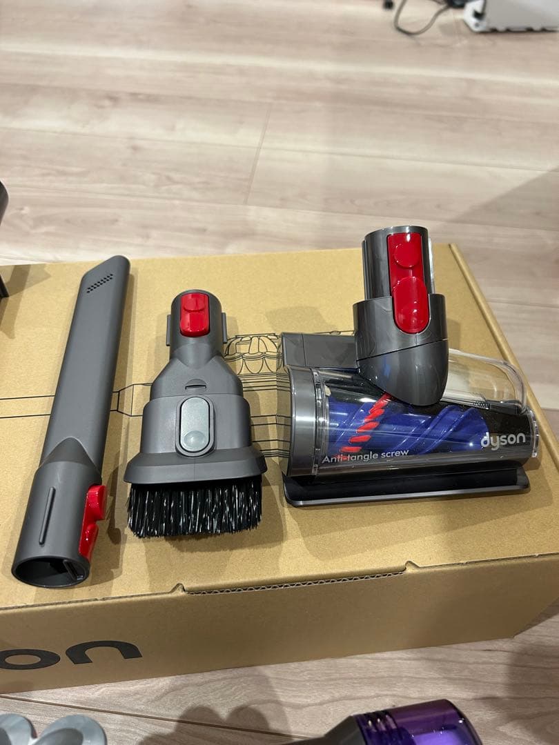 Dyson V8 Origin Fluffy ダイソン SV25RD2