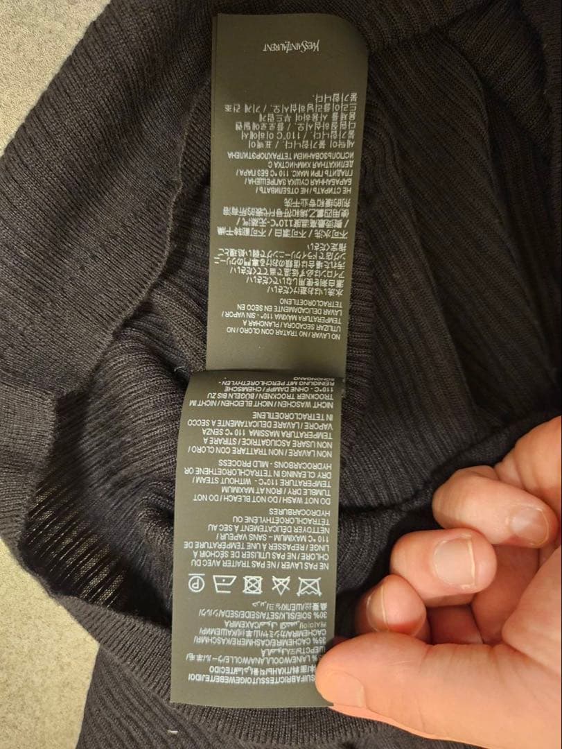 SAINT LAURENT タートルネックニット