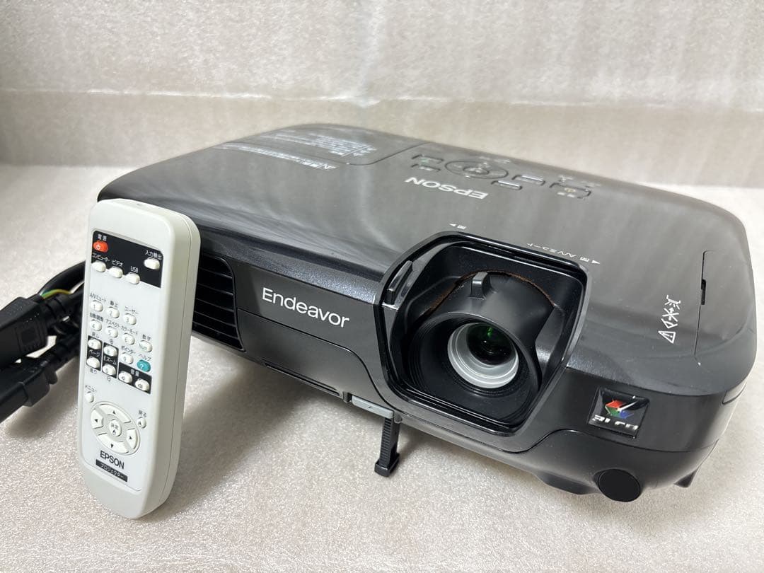 エプソン　EB-S9 プロジェクター 本体 使用時間66H