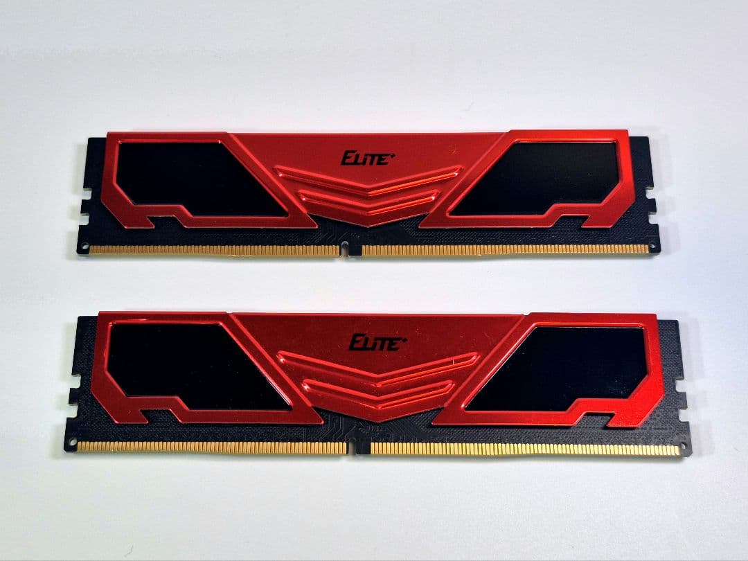 【中古】Team DDR4 3200MHz 16GB (8GBx2枚)
