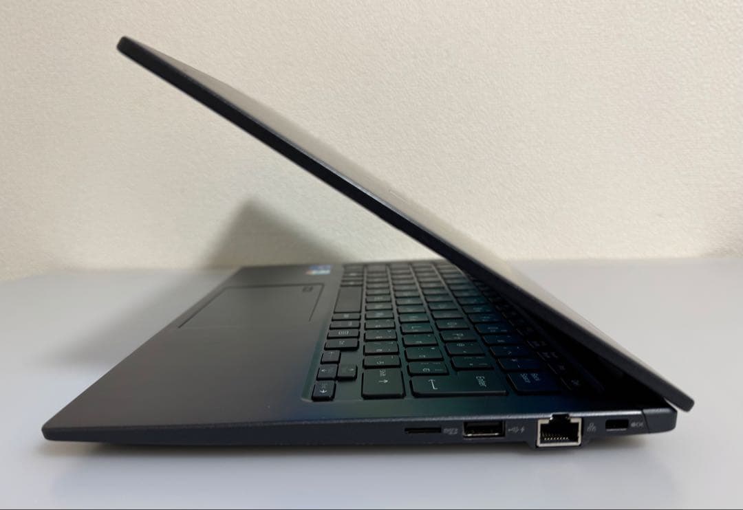 累積701 東芝 G83/KW 第12世代i5 16GB 256GB オフィス