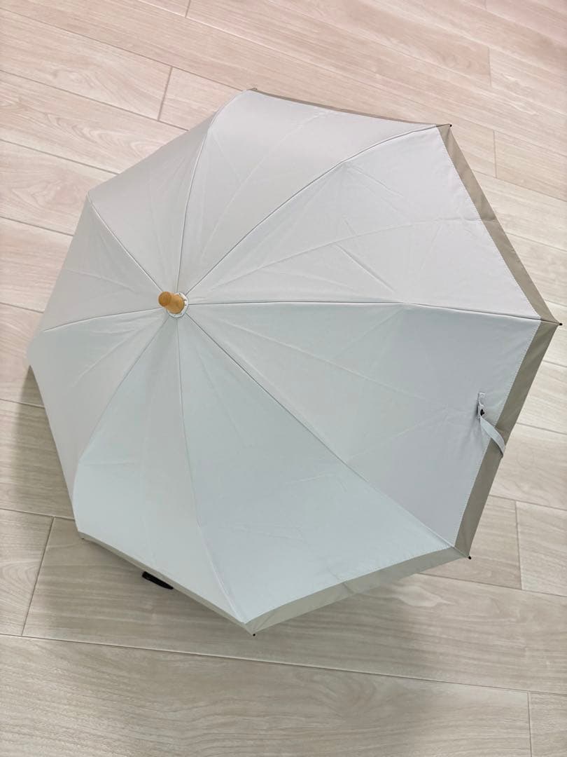 サンバリア100　折りたたみ日傘　2段折　コンビ　ホワイト