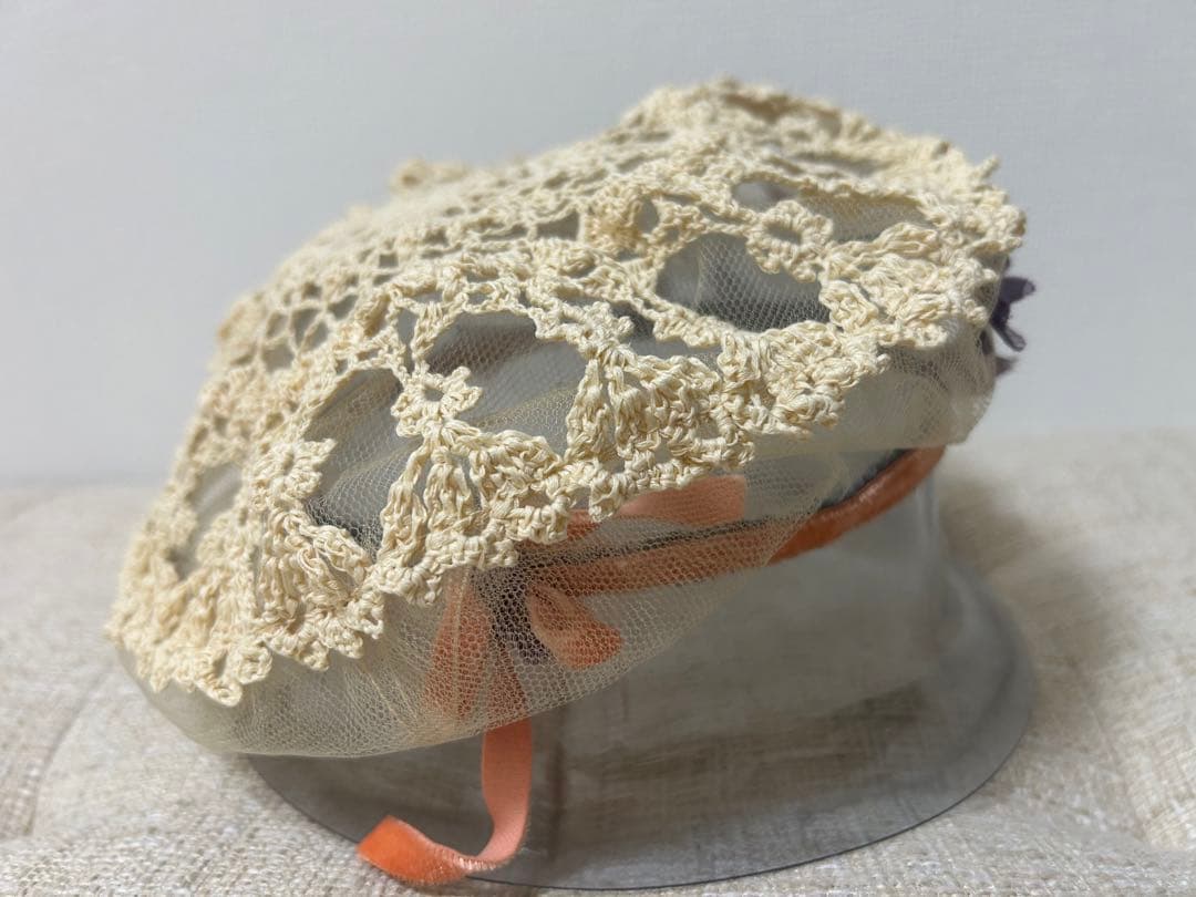 【未使用】バラ色の帽子　お花のカクテルベレー（ベージュ）