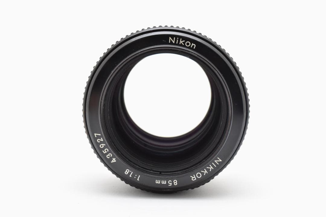 ニコン NIKKOR 85mm f/1.8 f 1.8 Ai MF 0906