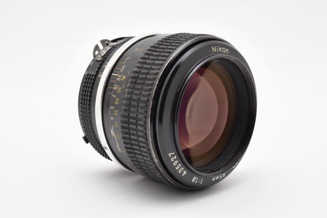 ニコン NIKKOR 85mm f/1.8 f 1.8 Ai MF 0906