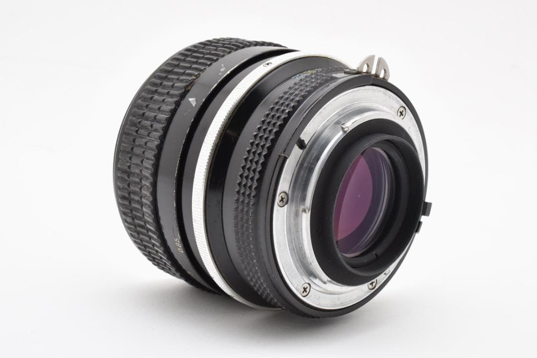 ニコン NIKKOR 85mm f/1.8 f 1.8 Ai MF 0906