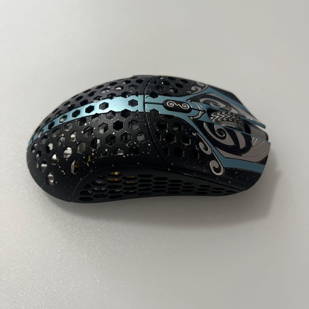 finalmouse Starlight-12 Phantom Mサイズ